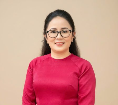 Makeup cho mẹ cô dâu, mẹ chú rể – Mỹ Trân Makeup tại nhà TP.HCM