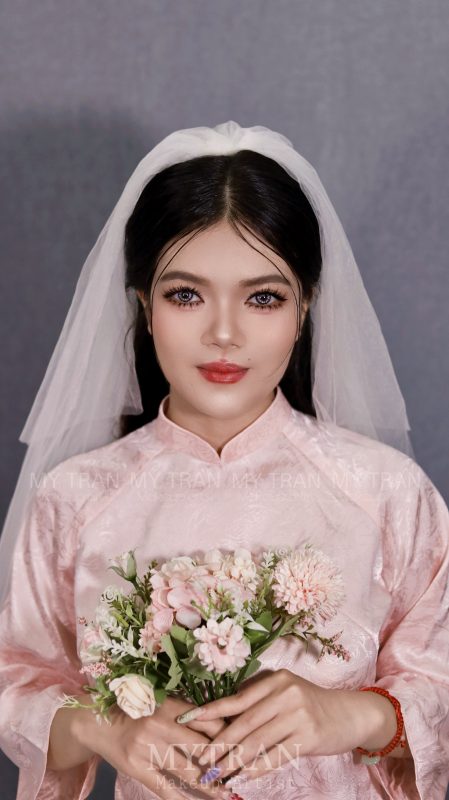 Kỹ Thuật Makeup Bà Sui Giấu Nếp Nhăn Trẻ Hóa Tự Nhiên - Mỹ Trân Makeup 450k