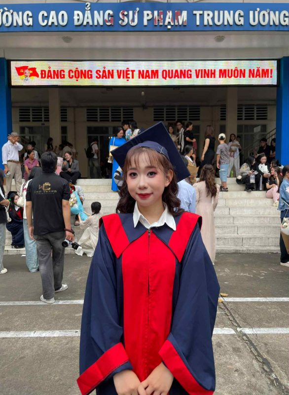 Makeup & Chụp Ảnh Tour Cafe Sống Ảo Nàng Thơ Sài Gòn - Mỹ Trân Makeup 450k